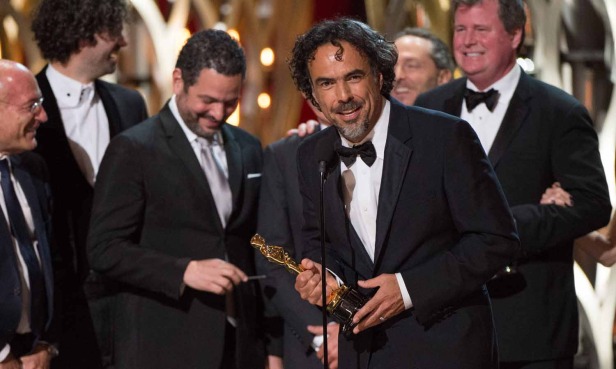 Alejandro G. Iñárritu ganó tres premios y su cinta Birdman acaparó el galardón principal de Mejor Película. Foto: Academia