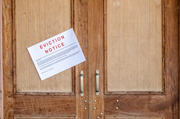 Desalojo, eviction